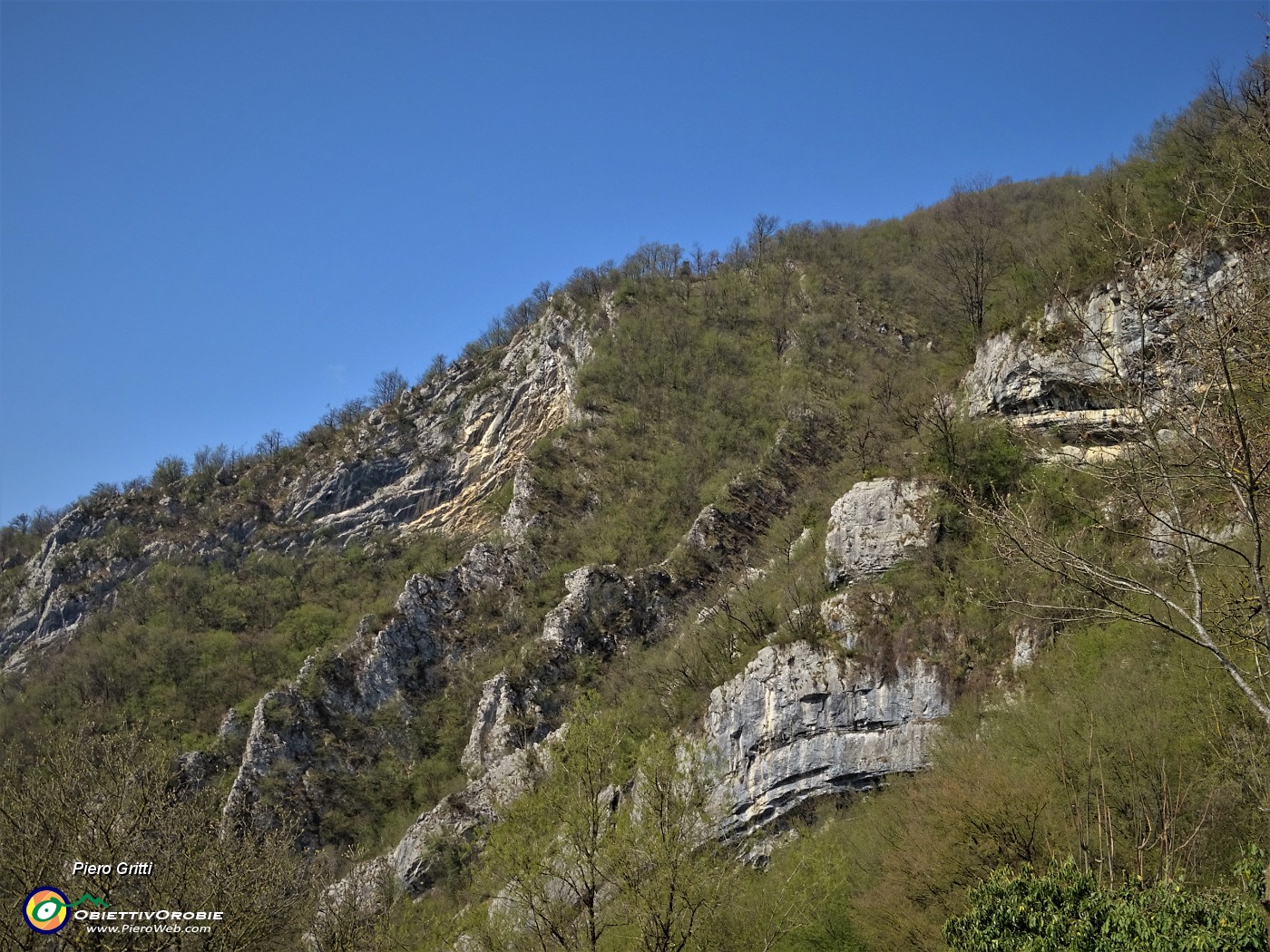 61 Sinclinale e anticlinale della Corna Rossa.JPG